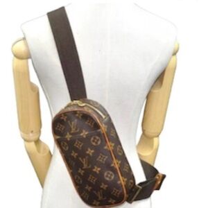 Louis Vuitton Monogram Gange Pochette
